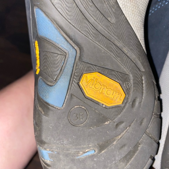 Dansko Paisley shoe- size 38 (7.5-8 U.S. size) - Picture 8 of 11